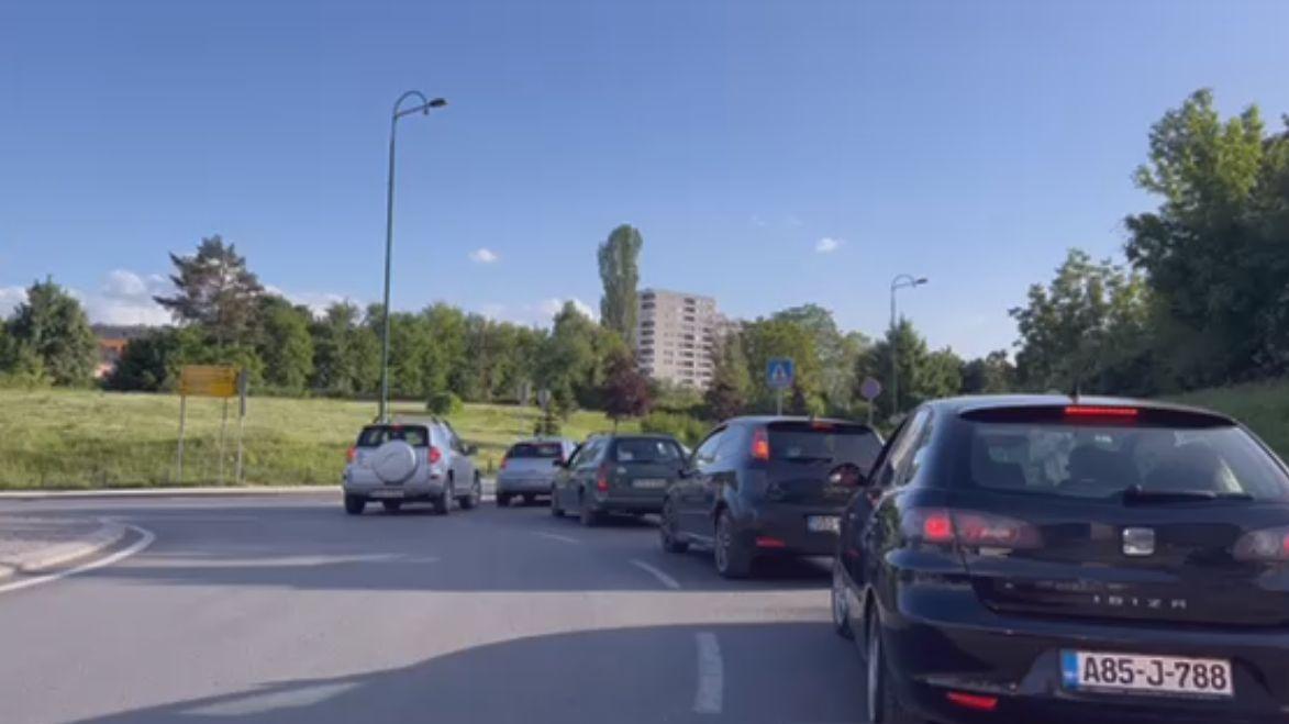 Video / Velike gužve u Sarajevu, vozači budite strpljivi