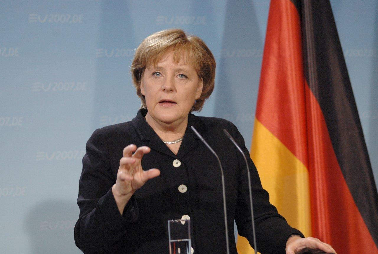 Merkel: Njemačka bi trebala obustaviti upotrebu dizel goriva