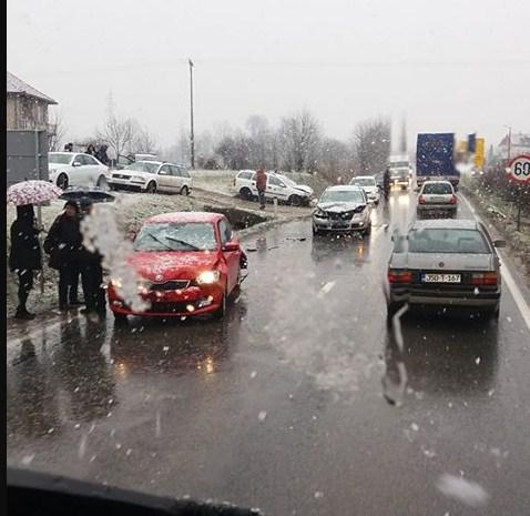 Saobraćajna nesreća u mjestu Puračići na putu Gračanica - Tuzla