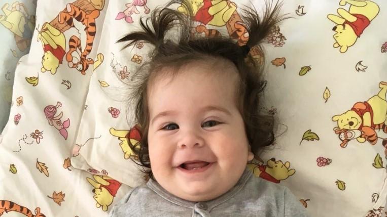 Beba iz Trebinja mora na skupe pretrage u Švicarsku: Sofija bi zbog tumora mogla ostati i bez desnog oka