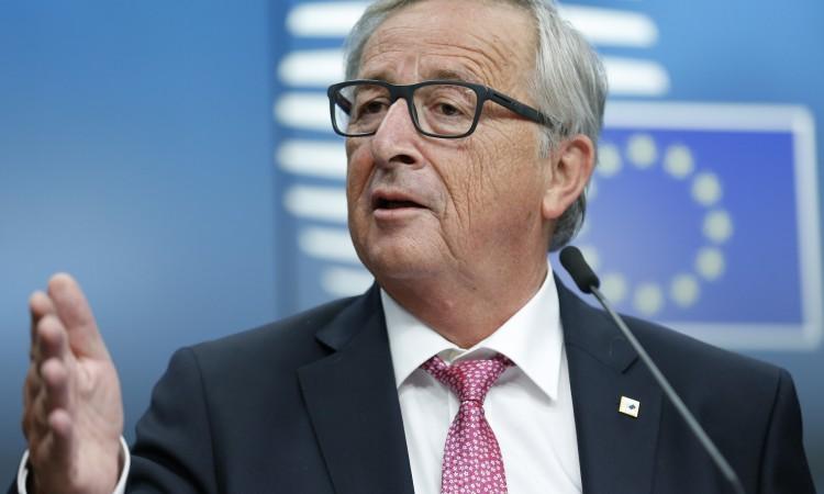 Junker: Nisam tražio od Srbije da biraju između EU i Rusije