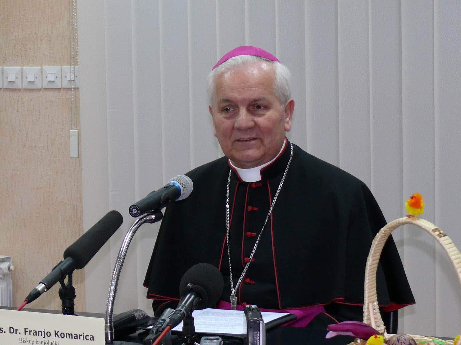 Biskup Komarica: Ni entitet ni bilo koja tvorevina ne mogu uništiti crkvu