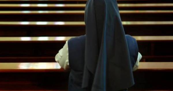 Časne sestre širom svijeta optužuju svećenike za seksualno zlostavljanje