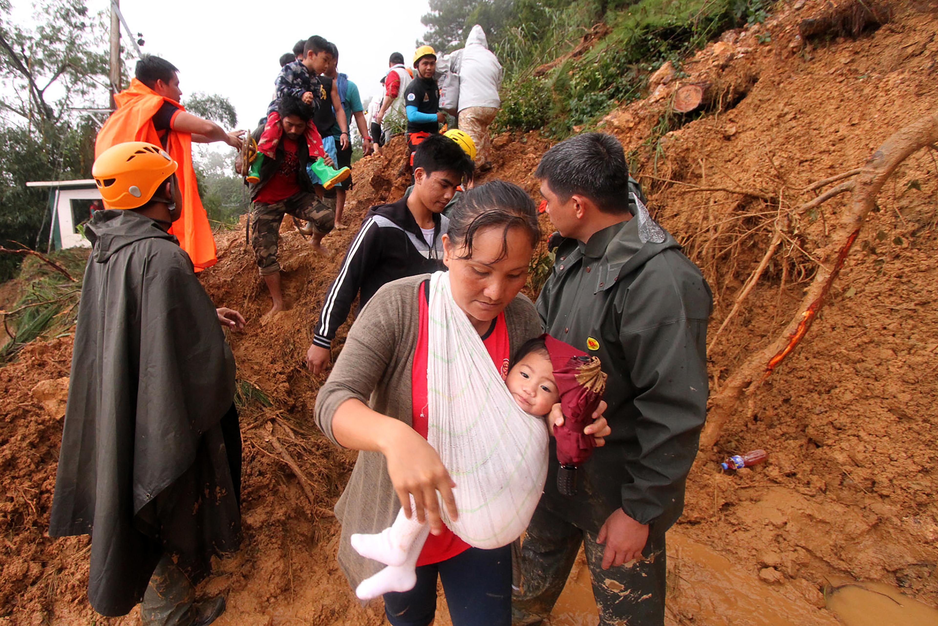 Na Filipinima tajfun pokrenuo odrone, u rudniku zlata zatrpano 40 osoba