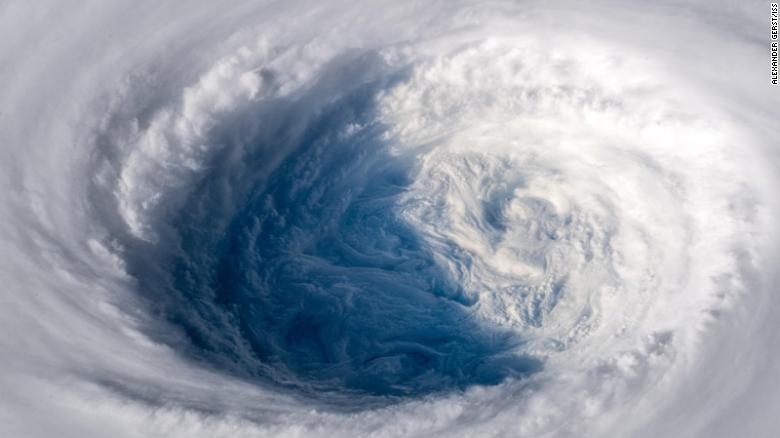 Tajfun pete kategorije se kreće prema Tajvanu i Japanu