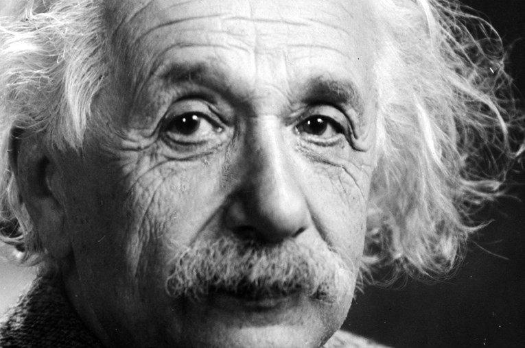 Ajnštajn ovo pismo napisao godinu prije smrti - Avaz