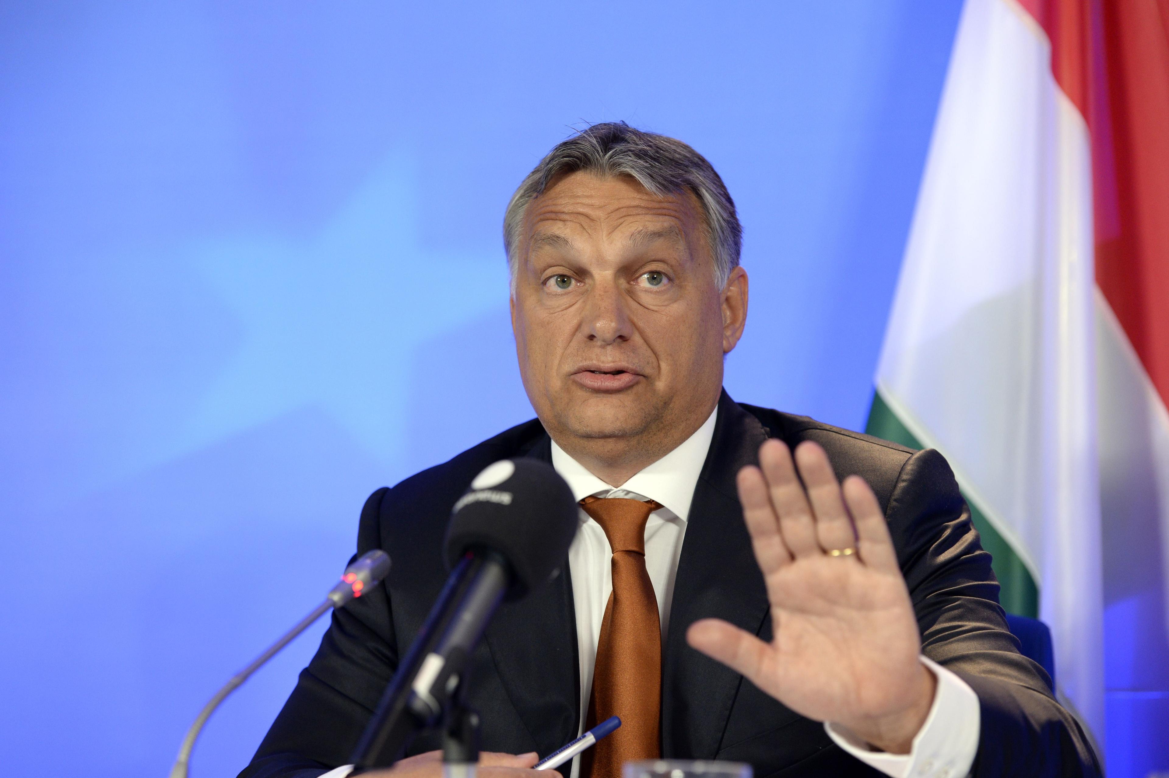 Orban nahvalio svoju vladu pa žestoko napao Soroša i Evropsku uniju