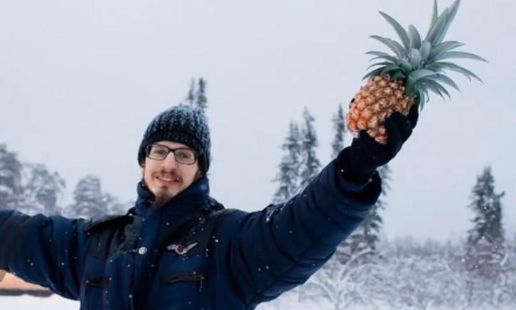 Ruski svećenici na temperaturi ispod nule uzgajaju ananas