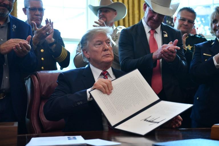 Tramp uložio veto na zakon protiv zida na granici
