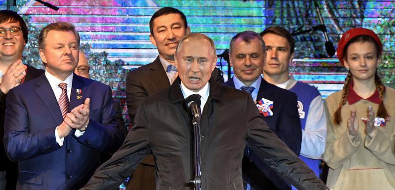 Vladimir Putin na Krimu - Avaz