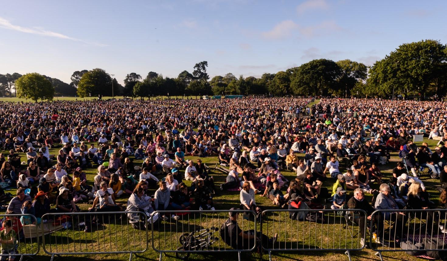 Na skupu u znak sjećanja na žrtve masakra na Novom Zelandu okupilo se 40 hiljada ljudi