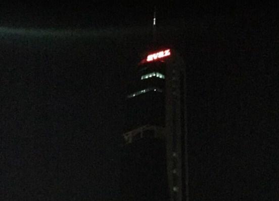 Sat za planetu Zemlju: Ugašena svjetla na najvišoj zgradi u regionu "Avaz Twist Toweru"