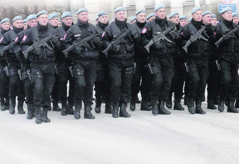 MUP RS: Zašto se ne zaposle dodatni policajci - Avaz