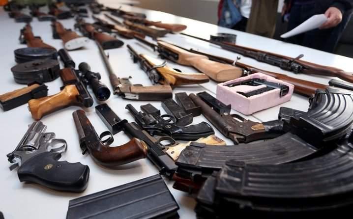 Građani BiH posjeduju 1,1 milion pušaka i pištolja!