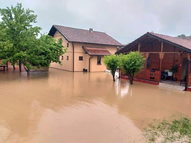 Kotor-Varoš: Poplavljeno 50 domaćinstava, evakuirano 15 osoba