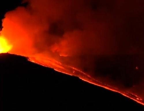 Najaktivniji vulkan u Evropi se probudio: Eruptirala Etna