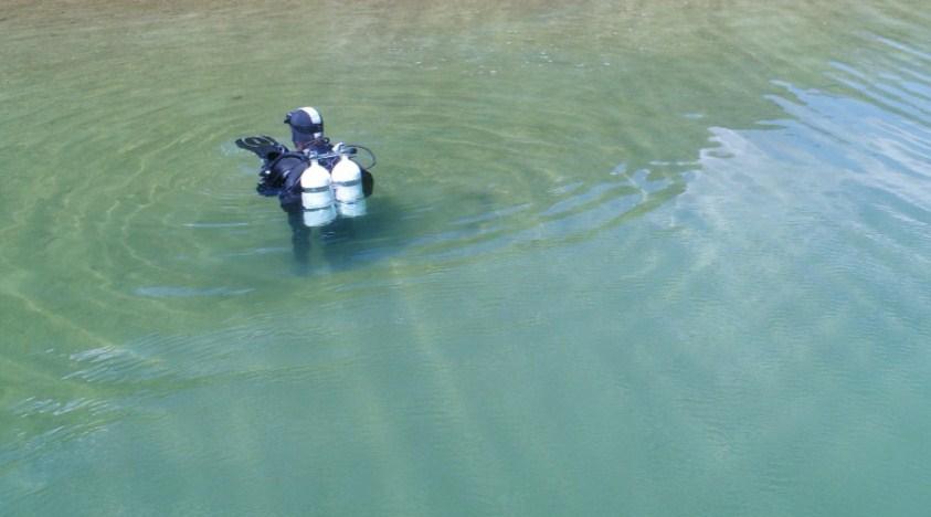 Spasioci se uključili u potragu za tijelom mladića koji se jučer utopio u Jablaničkom jezeru