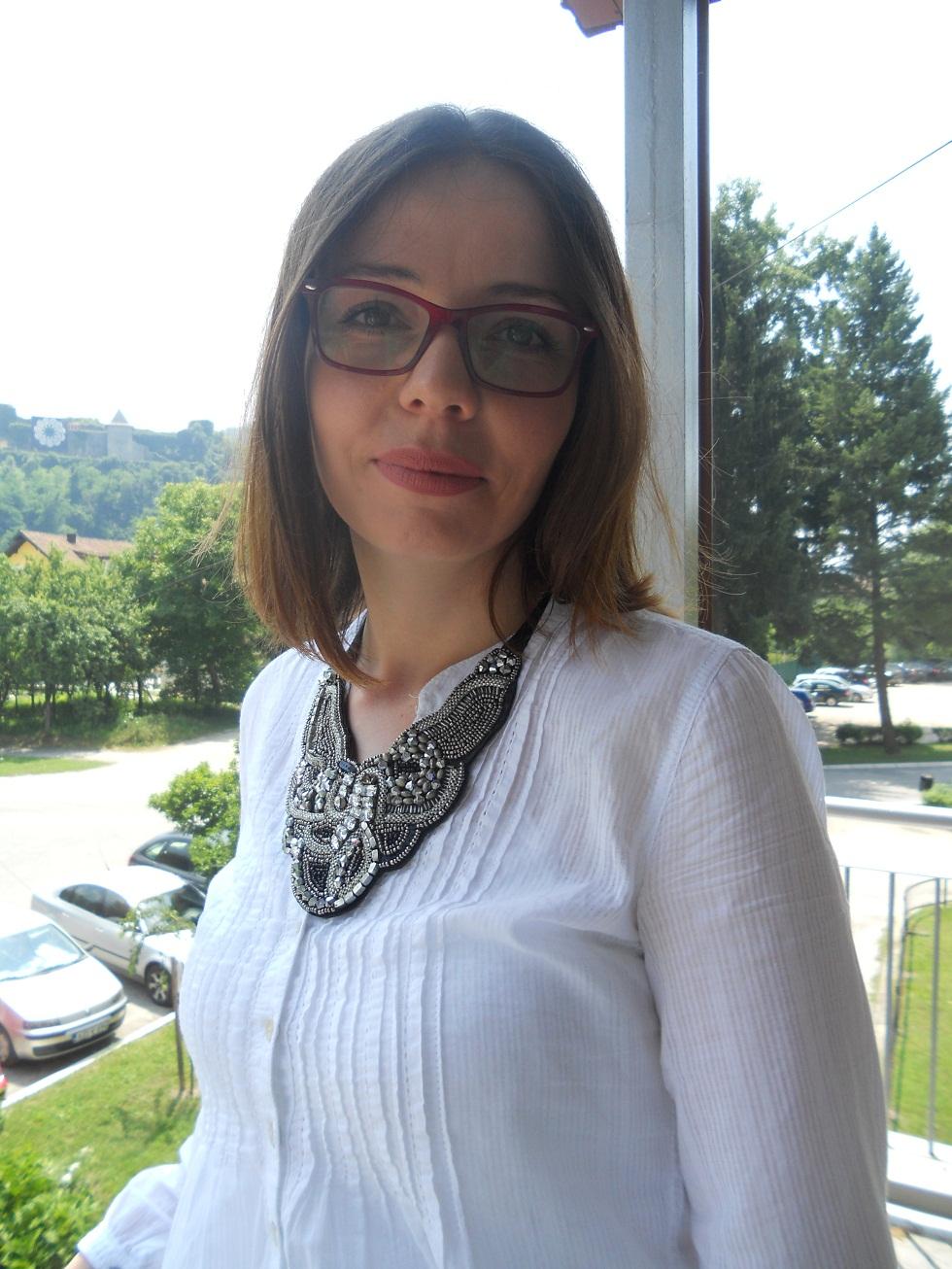 Dženana Hadžiedhemović: Moj otac i dio godišnjeg odmora utrošio da bi "Cvijet Srebrenice" bio gotov na vrijeme - Avaz