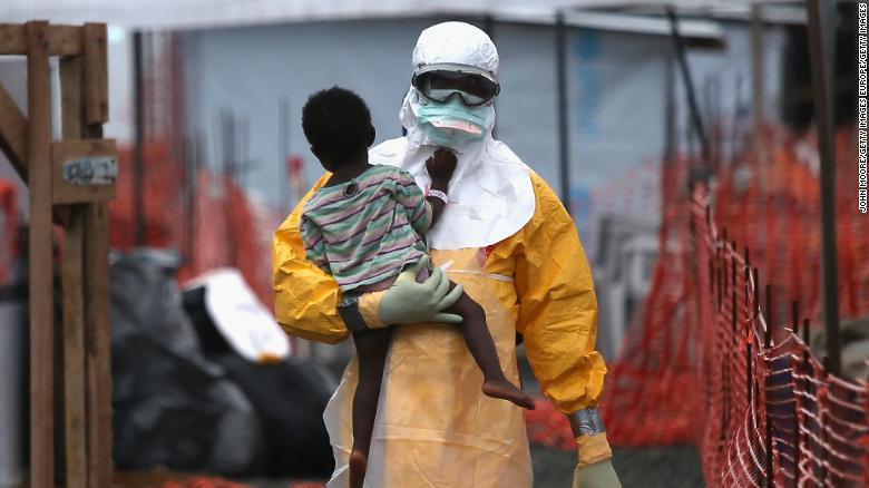 Smrtonosnu ebolu u Kongo donio svećenik koji se krio iza lažnih imena