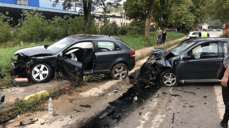 Saobraćajna nesreća na ulazu u Vogošću, tri osobe teško povrijeđene