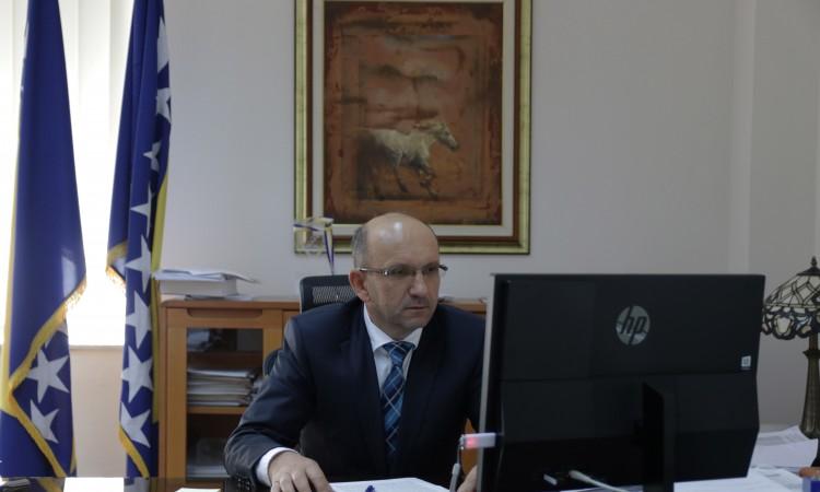 Isović: Naplata javnih prihoda veća za 1,4 milijarde KM u odnosu na 2014.
