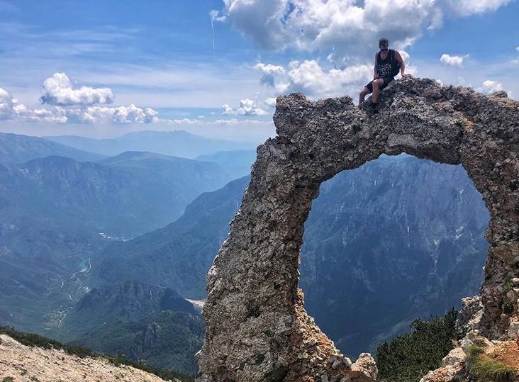 Planinari penjanjem na Hajdučka vrata ugrožavaju svoj život, ali i sama vrata - Avaz