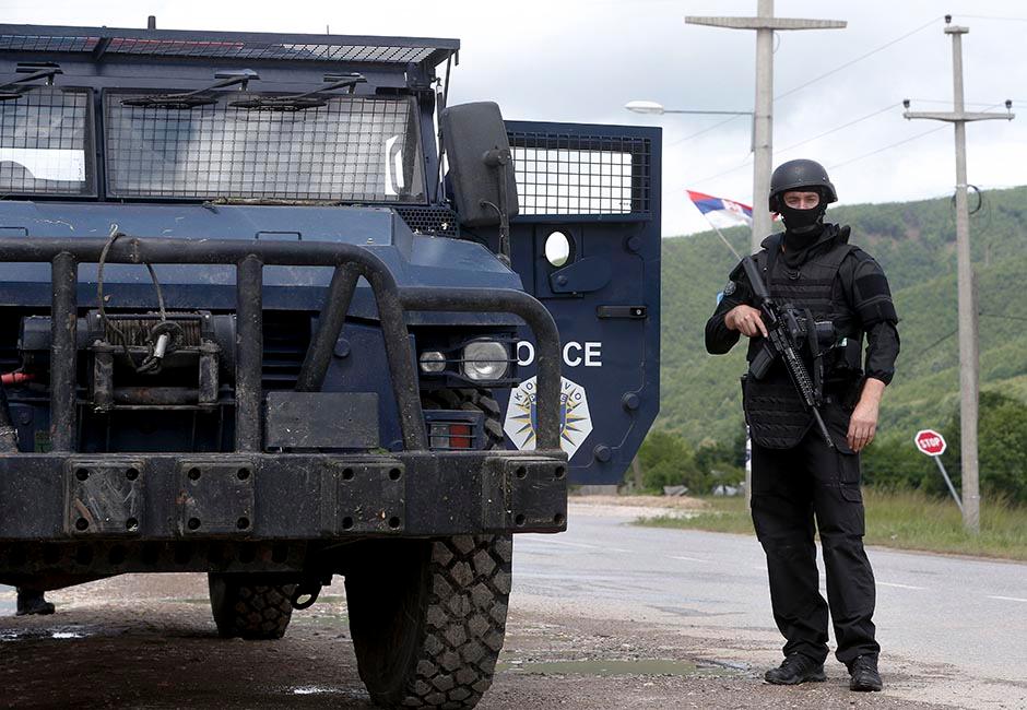 Naoružani pripadnici KFOR-a raspoređeni po Kosovu: Sve sigurnosne službe u najvećem stanju pripravnosti