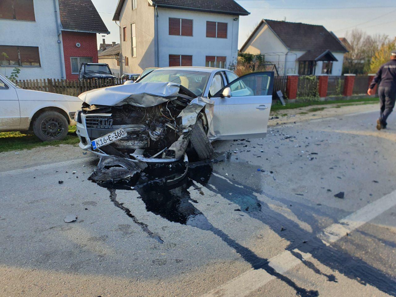 Teška nesreća kod Bosanske Dubice - Avaz