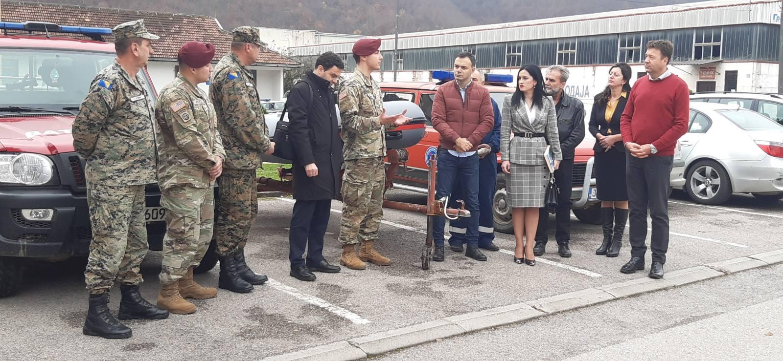 Ambasada SAD u BiH donirala čamac za vatrogasce u Novom Goraždu