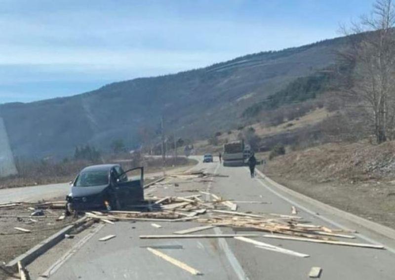 Saobraćajna nesreća u Šujici - Avaz