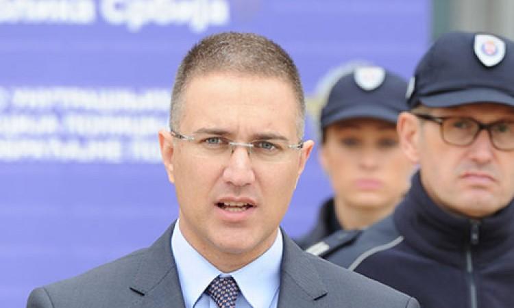 Stefanović: Srbija neće biti parking za migrante, zaštitit ćemo granice