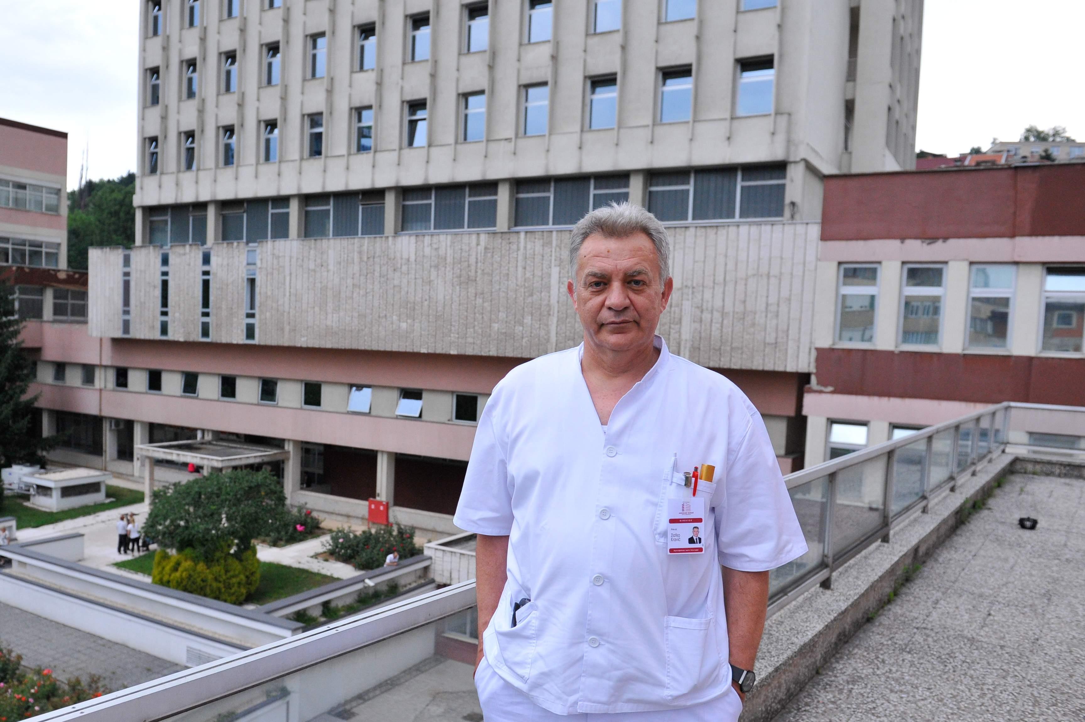 Dr. Zlatko Kravić za "Avaz": Nema panike, svi trebaju nositi maske