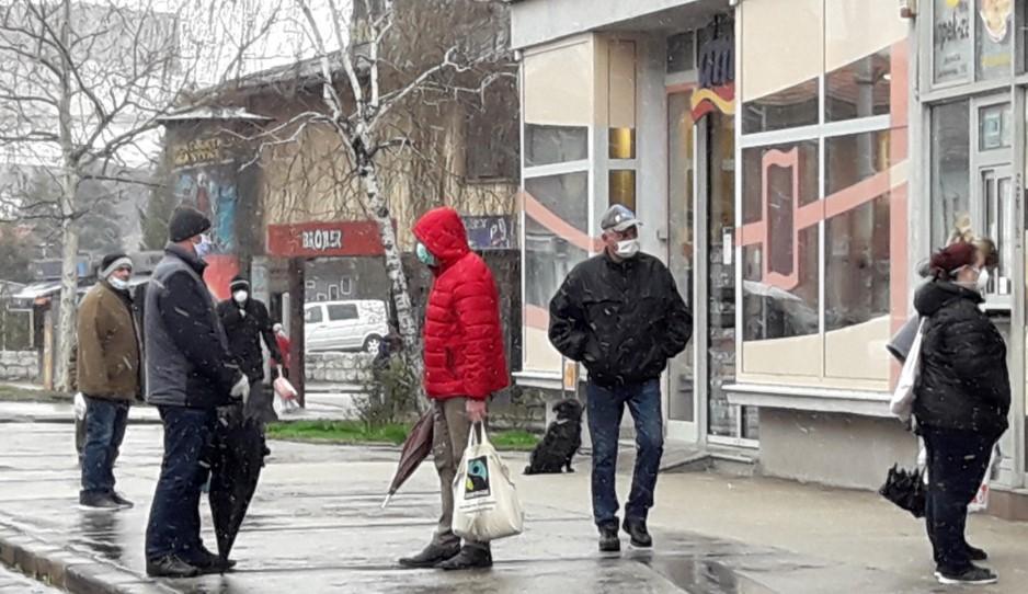 Reporteri "Avaza" na ulicama Zenice: Poštuju li građani mjere zaštite od koronavirusa?