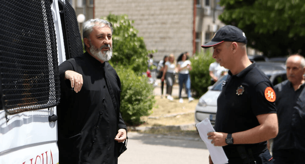 Dvojici sveštenika u Podgorici određen pritvor zbog organiziranja litija