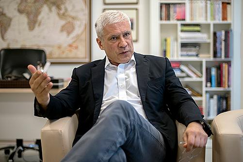 Boris Tadić: Umjesto kriznog, imamo režimski štab