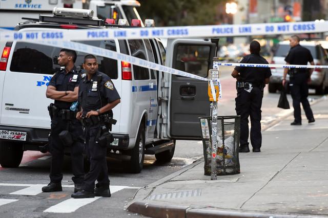U oružanim napadima u Njujorku poginulo 17 osoba
