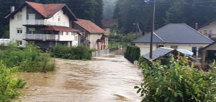 Jaka kiša pogodila mnoge dijelove BiH - Avaz