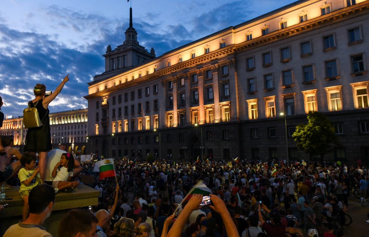 Demonstranti najavili da će ostati na ulici dok bugarski premijer Borisov ne podnese ostavku