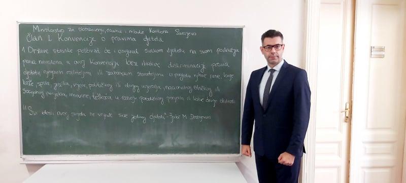 Ministar za obrazovanje, nauku i mlade Kantona Sarajevo Anis Krivić - Avaz