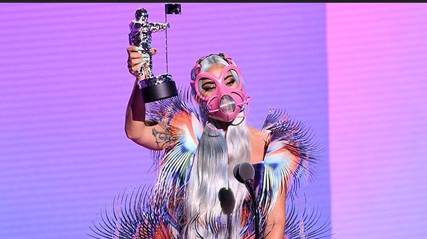 Lejdi Gaga: Osvojila pet nagrada - Avaz