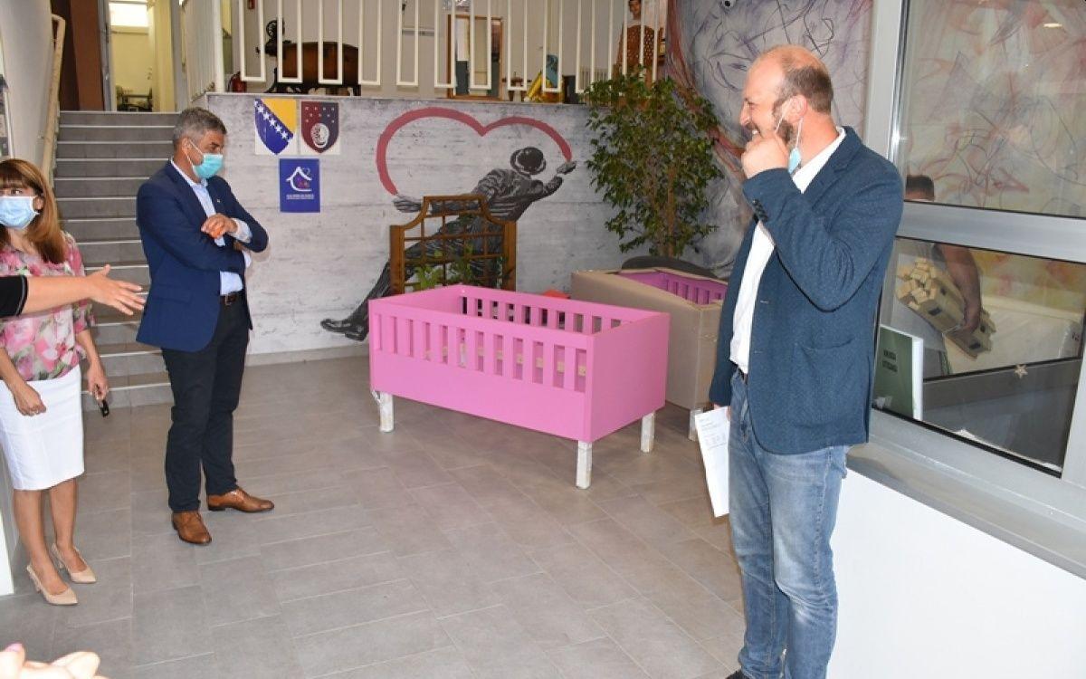 Općina Centar donirala krevete i madrace za štićenike Dječijeg doma na Bjelavama - Avaz