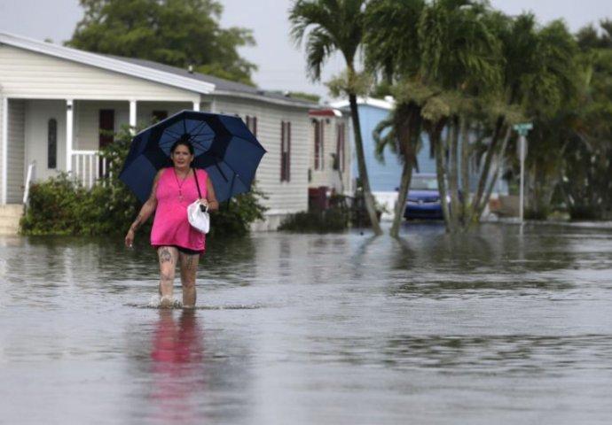Poplave u Floridi i Alabami, stotine hiljada ljudi ostalo bez struje