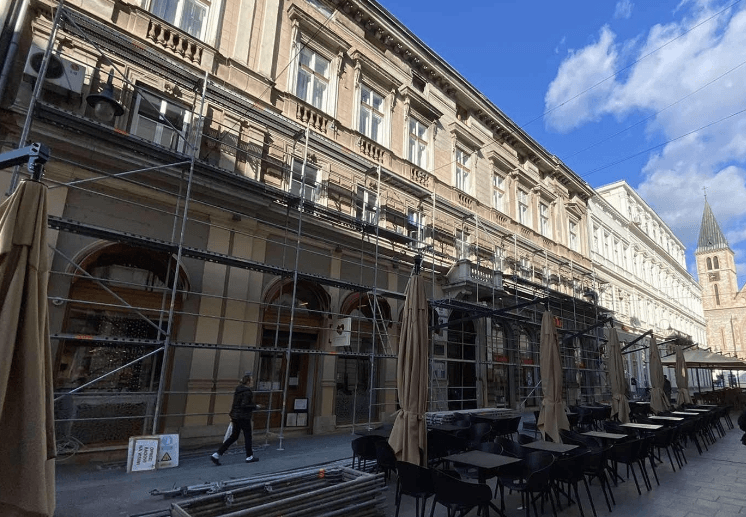 Grad Sarajevo nastavlja aktivnosti na restauraciji fasada u Štrosmajerovoj ulici