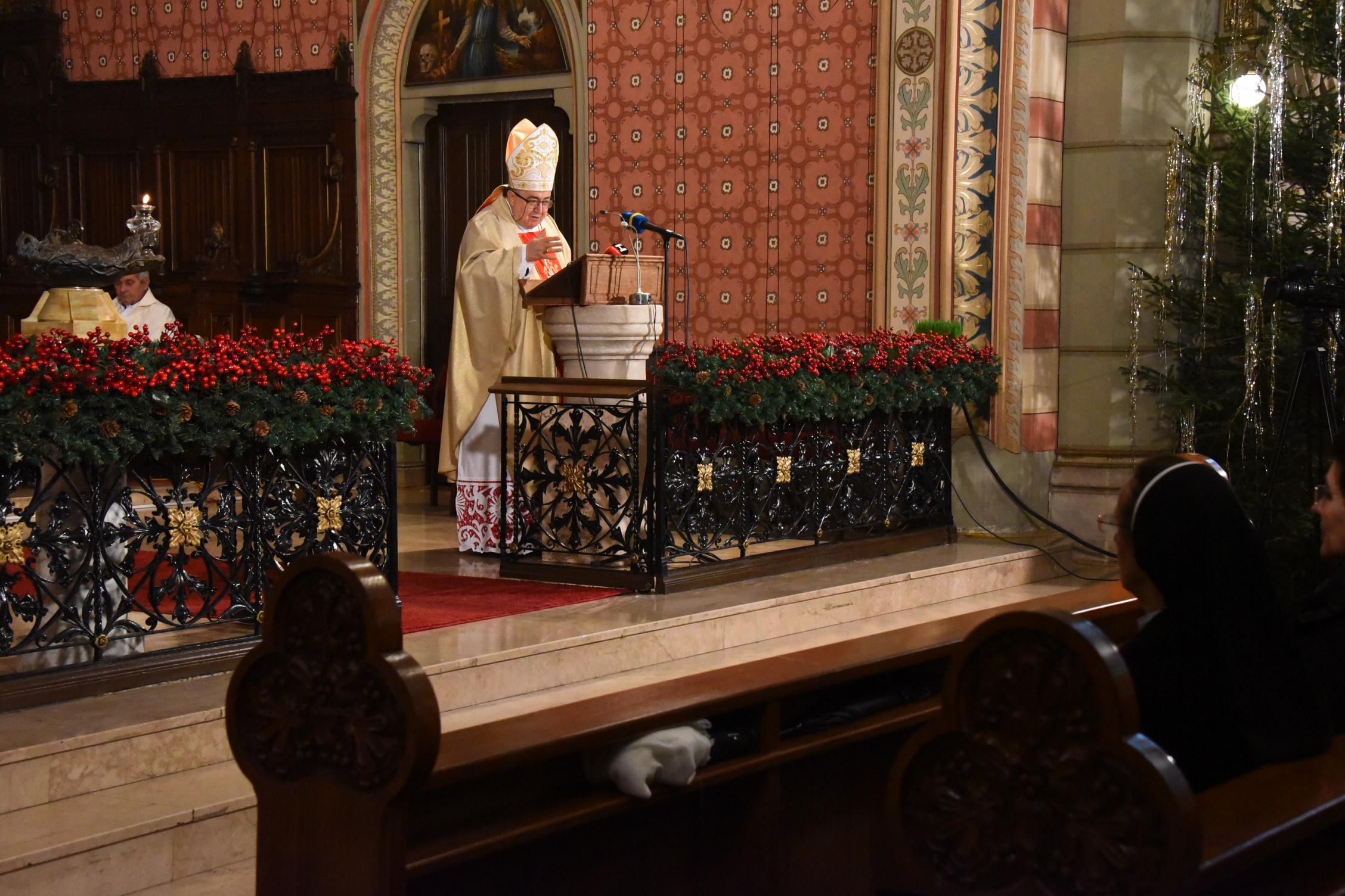 Sa Svete mise povodom Božića u Sarajevskoj katedrali Srca Isusova - Avaz
