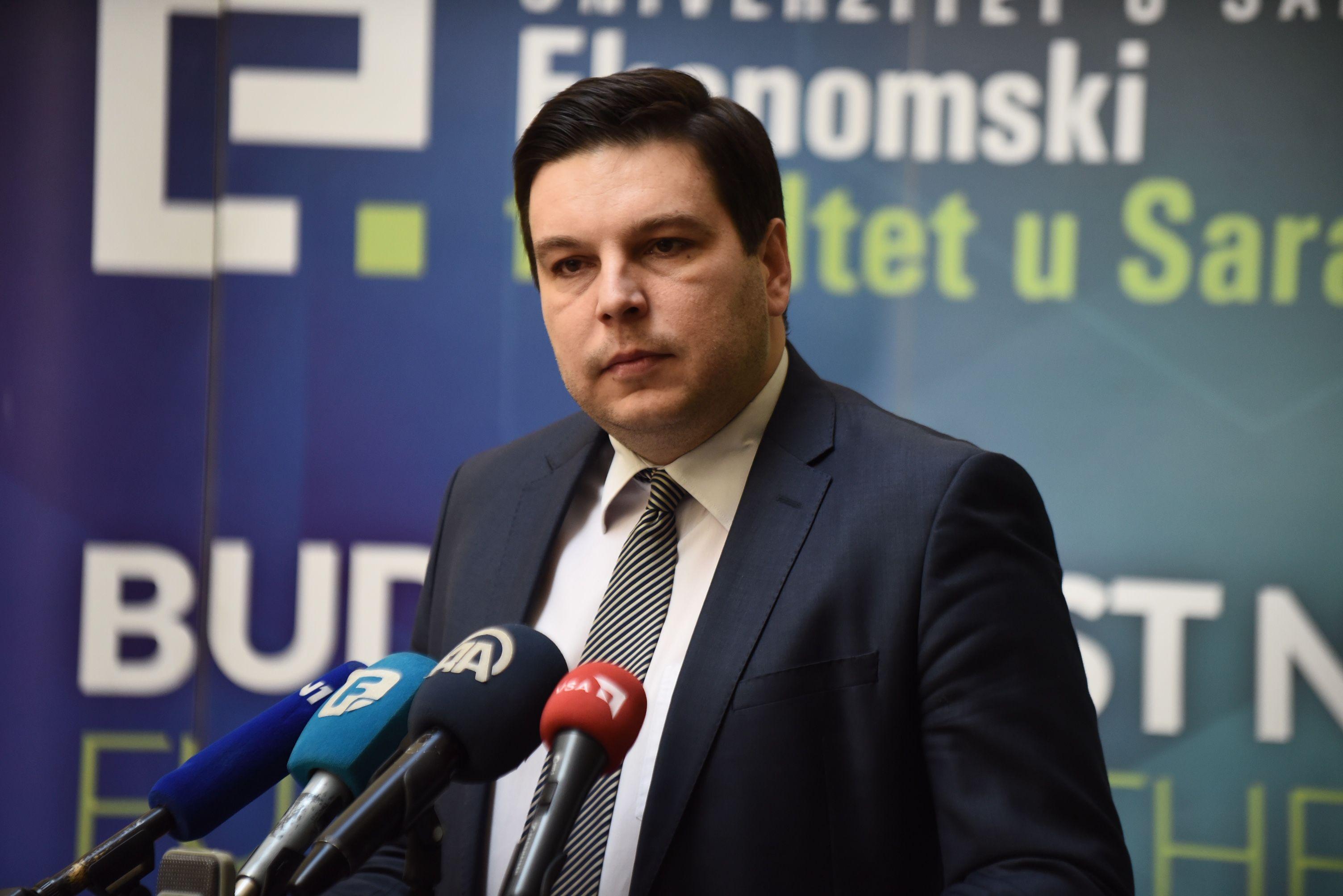 Čolpa: Komšić je nudio dvije direktorske pozicije i petnaestak savjetničkih mjesta za moju glavu
