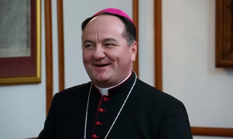 Biskup Petar Palić dobio bh. državljanstvo