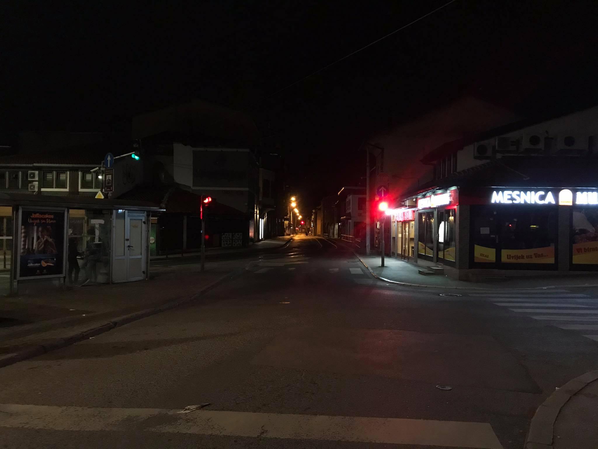 Baščaršija večeras: Zabrana kretanja stupila na snagu u 21 sat - Avaz