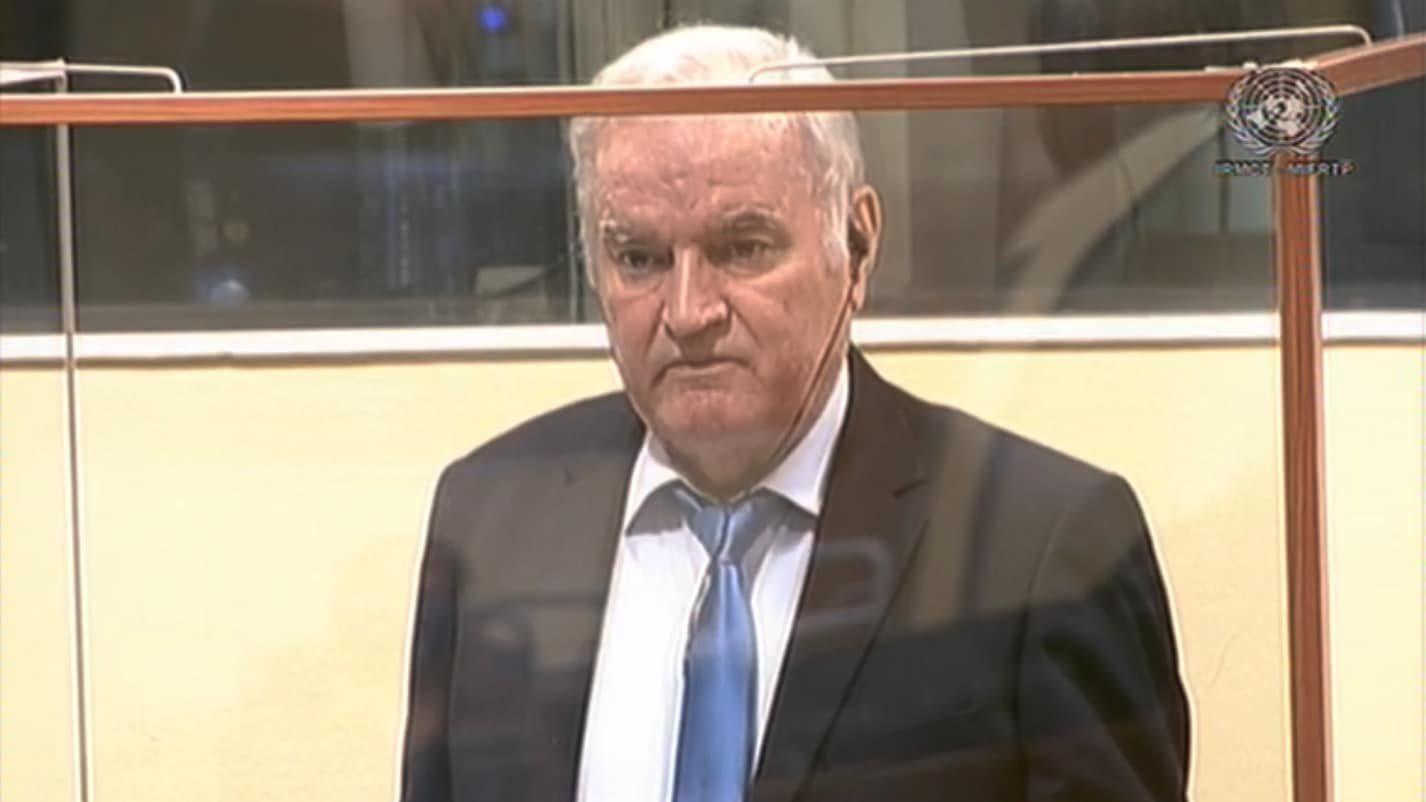 Ratko Mladić, osuđeni ratni zločinac - Avaz