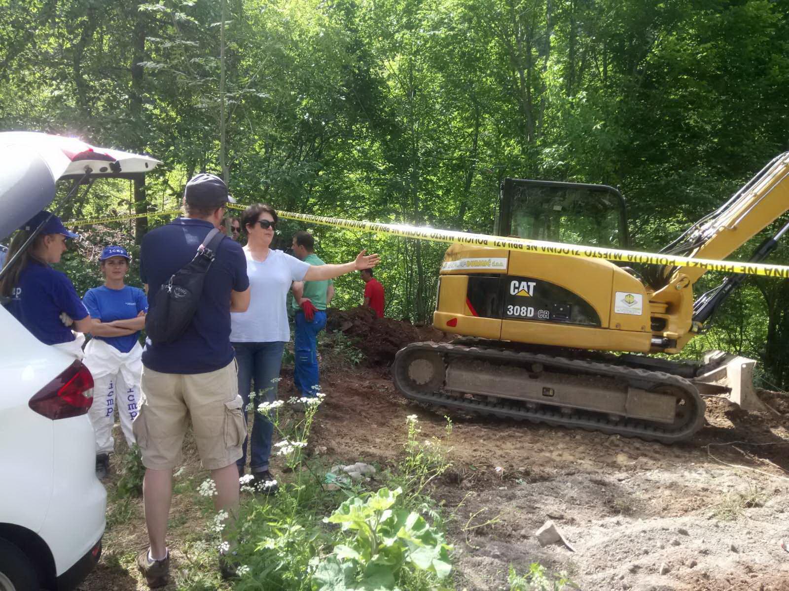 Završena ekshumacija u Kalinoviku: Pronađeni posmrtni ostaci najmanje devet osoba