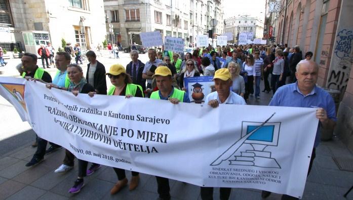 U Sarajevu danas protesti: Radnici traže povećanje plaća, doktori medicine i stomatologije usvajanje zakona